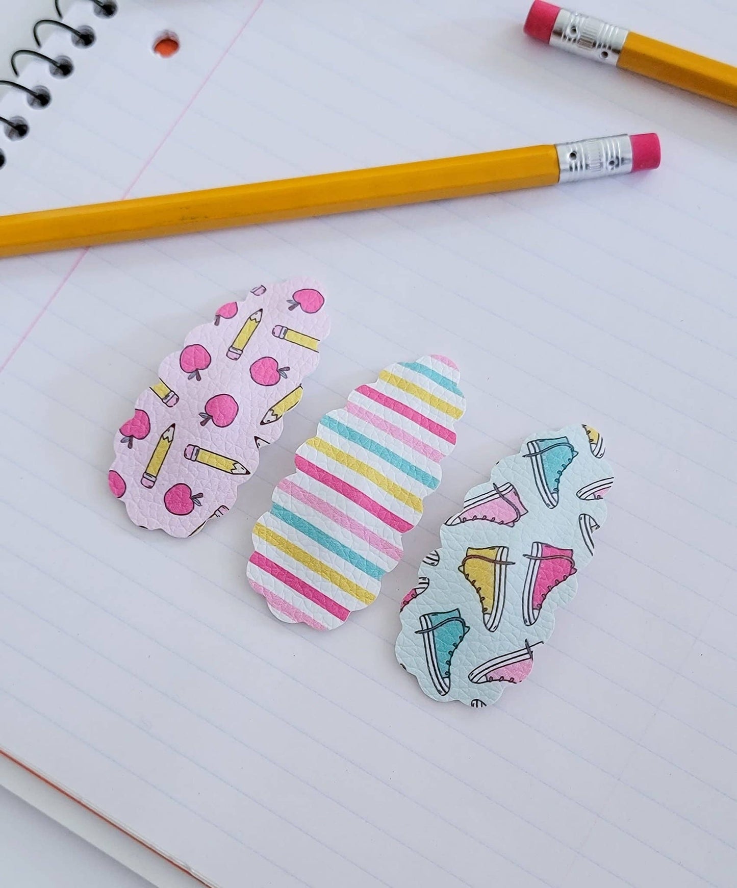 School Rules 2.5 inch Scallop Oval Snap Clip 3 pack