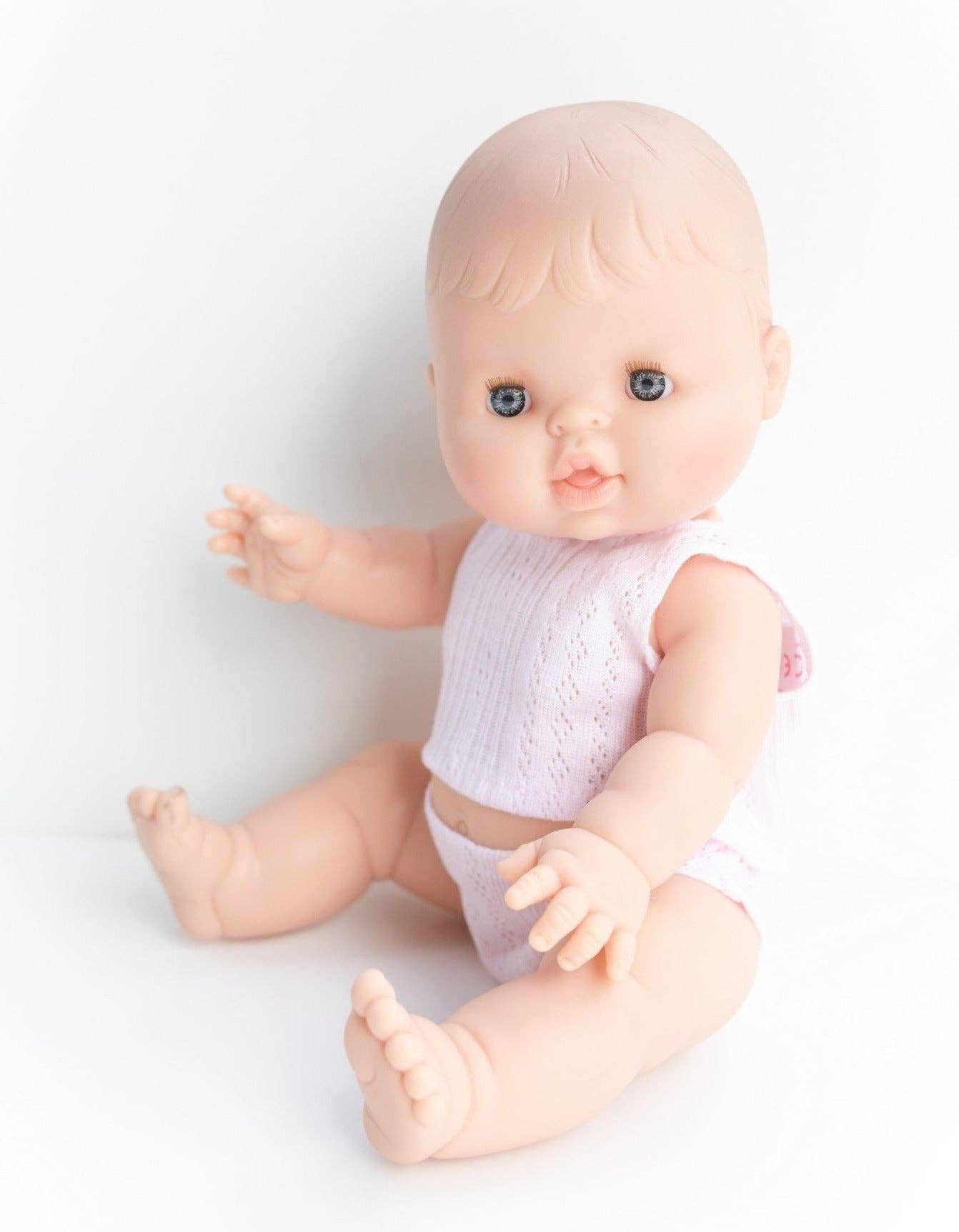 Rose in pajamas - Baby Gordis