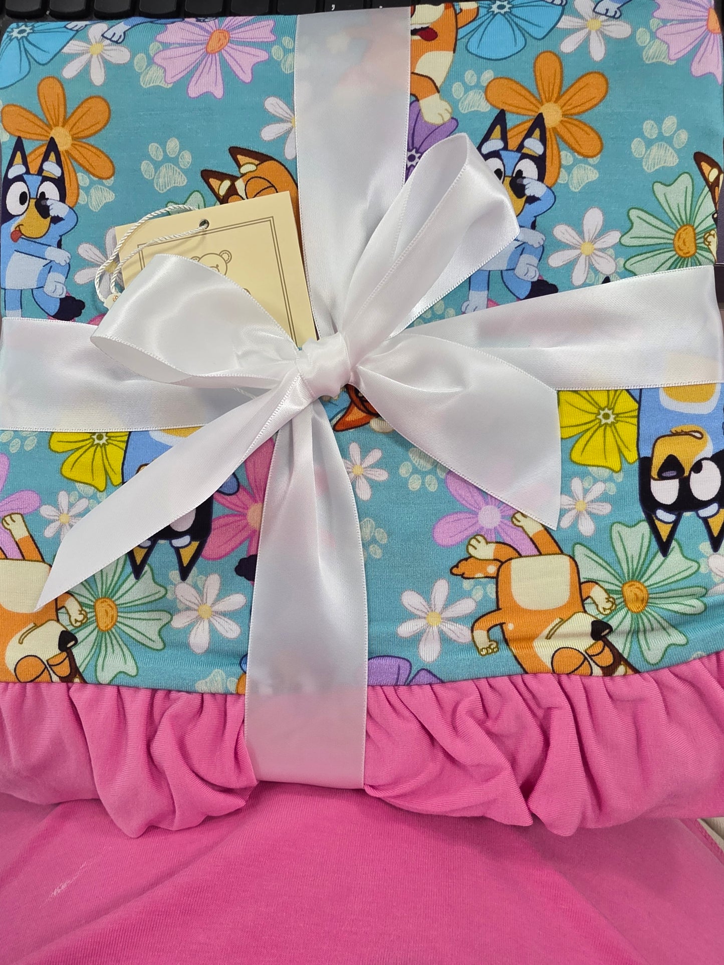 Happy Hounds Bamboo Ruffle Blanket
