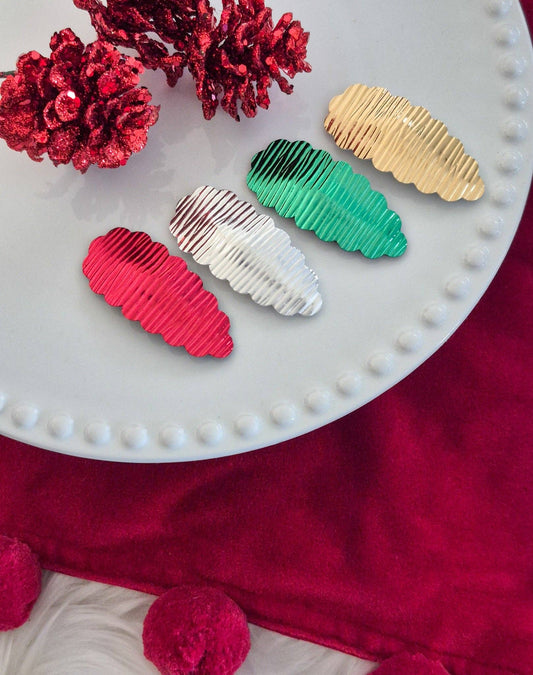 Holiday Gleam Vegan Leather 2.5in Scallop Oval Snap Clip 4pk