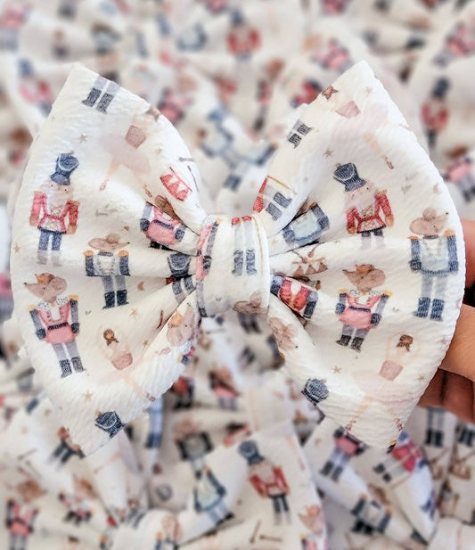 Nutcracker Savannah Bow