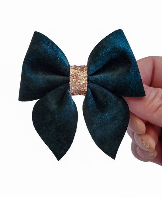 Hunter Velvet 3" Sailor Bow