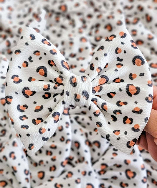 Neutral Tan Leopard Savannah Bow