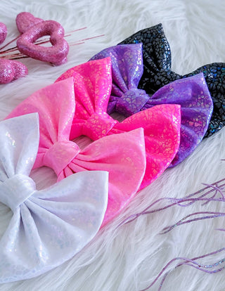 Frost Holographic Snakeskin Savannah Bow