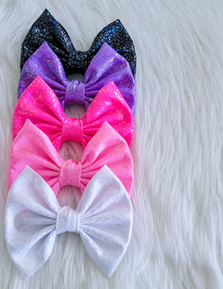 Ken's Girlfriend Holographic Snakeskin Savannah Bow