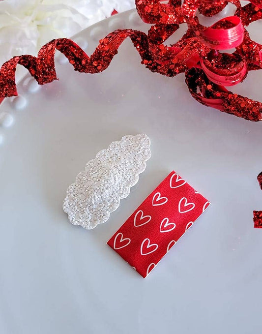 Hand-Drawn Hearts in Red Snap Clip Set