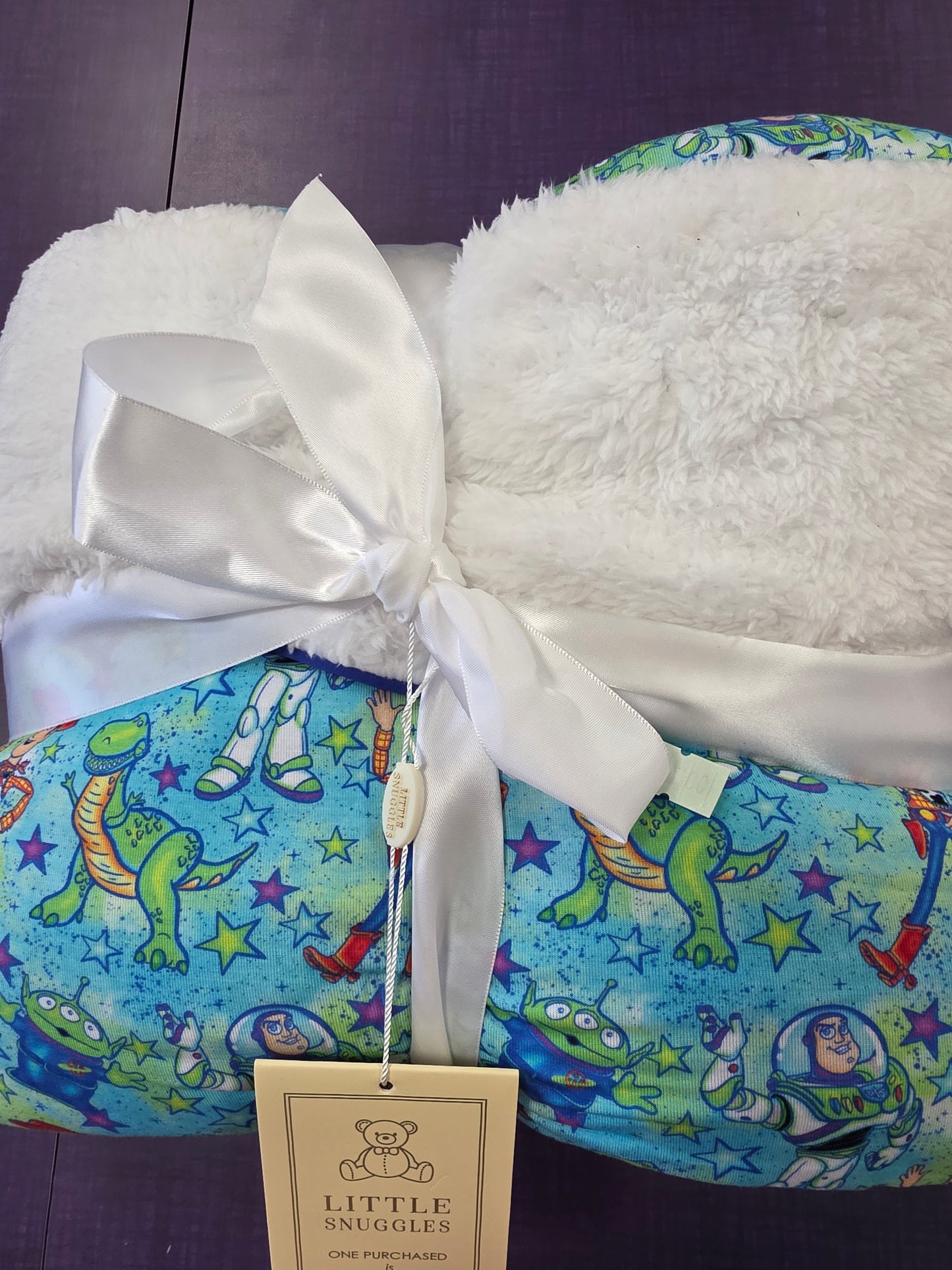 To Infinity Plush Bamboo Blanket - Medium