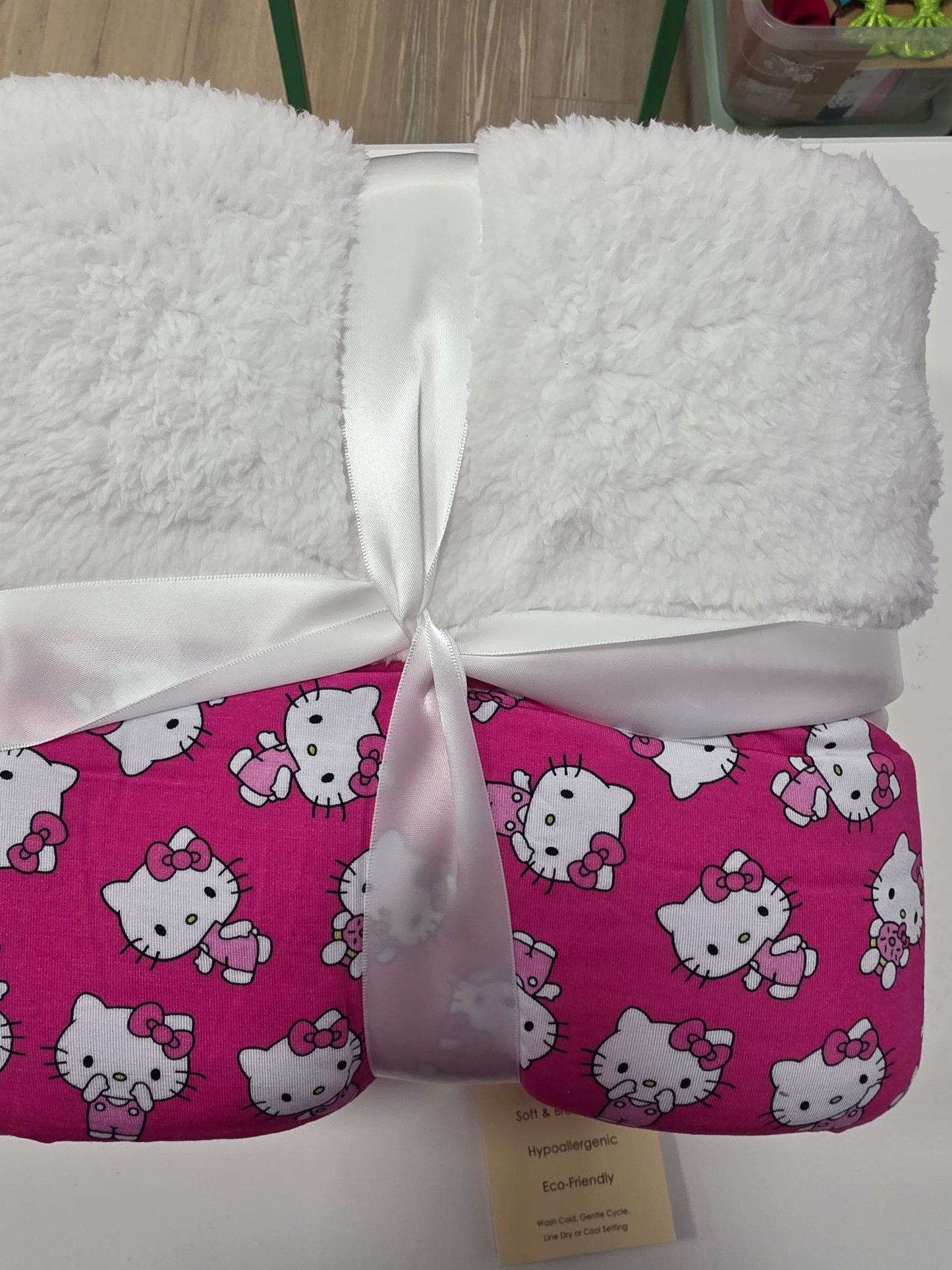 Hello Cutie Plush Bamboo Blanket - Large