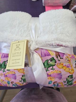 Tangled Plush Bamboo Blanket