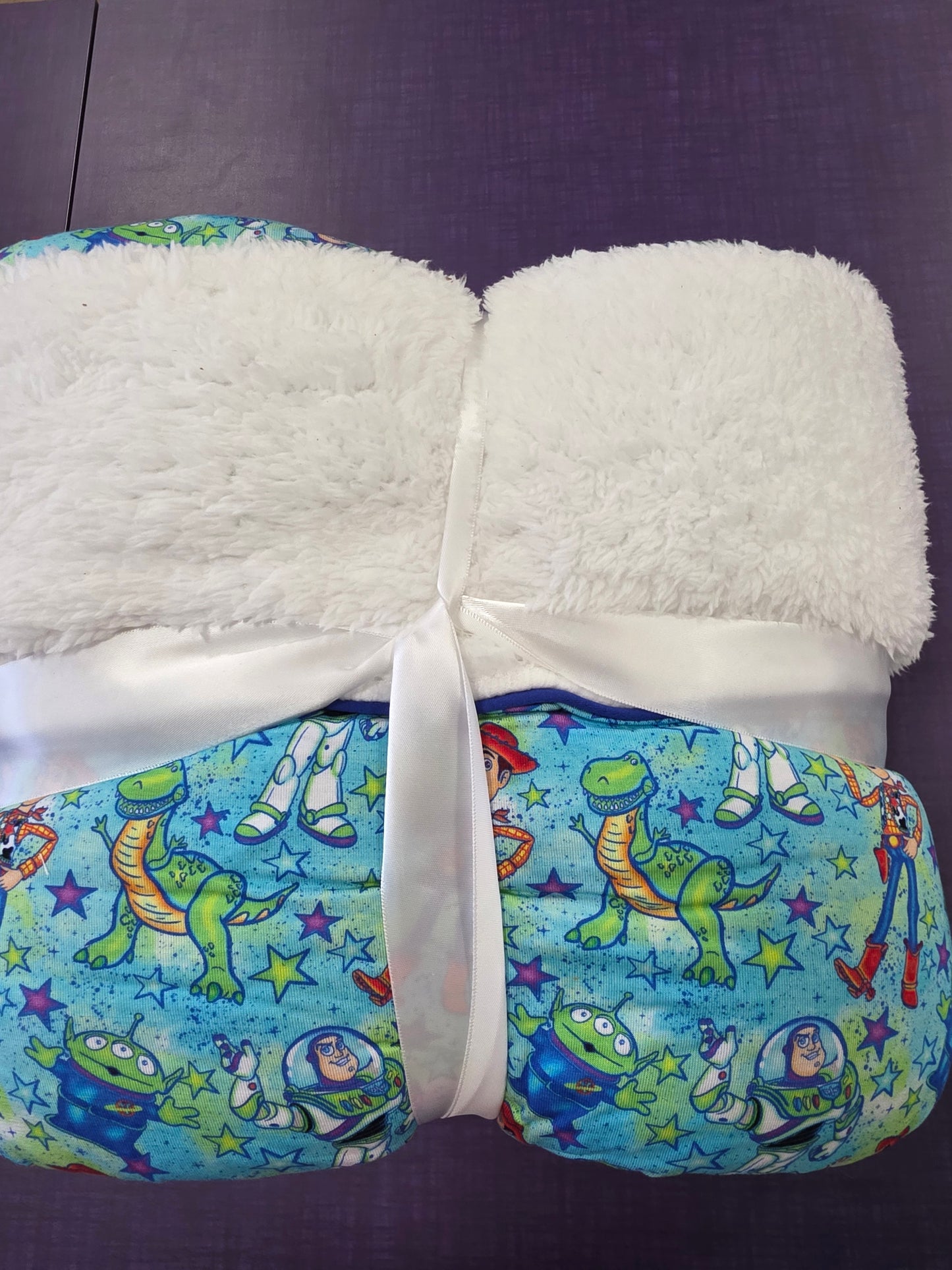 To Infinity Plush Bamboo Blanket - Medium